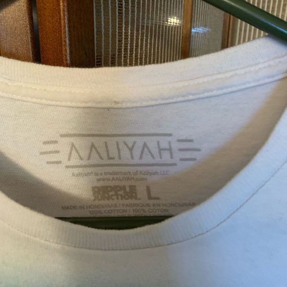 Aaliyah t shirt - Picture 2 of 2